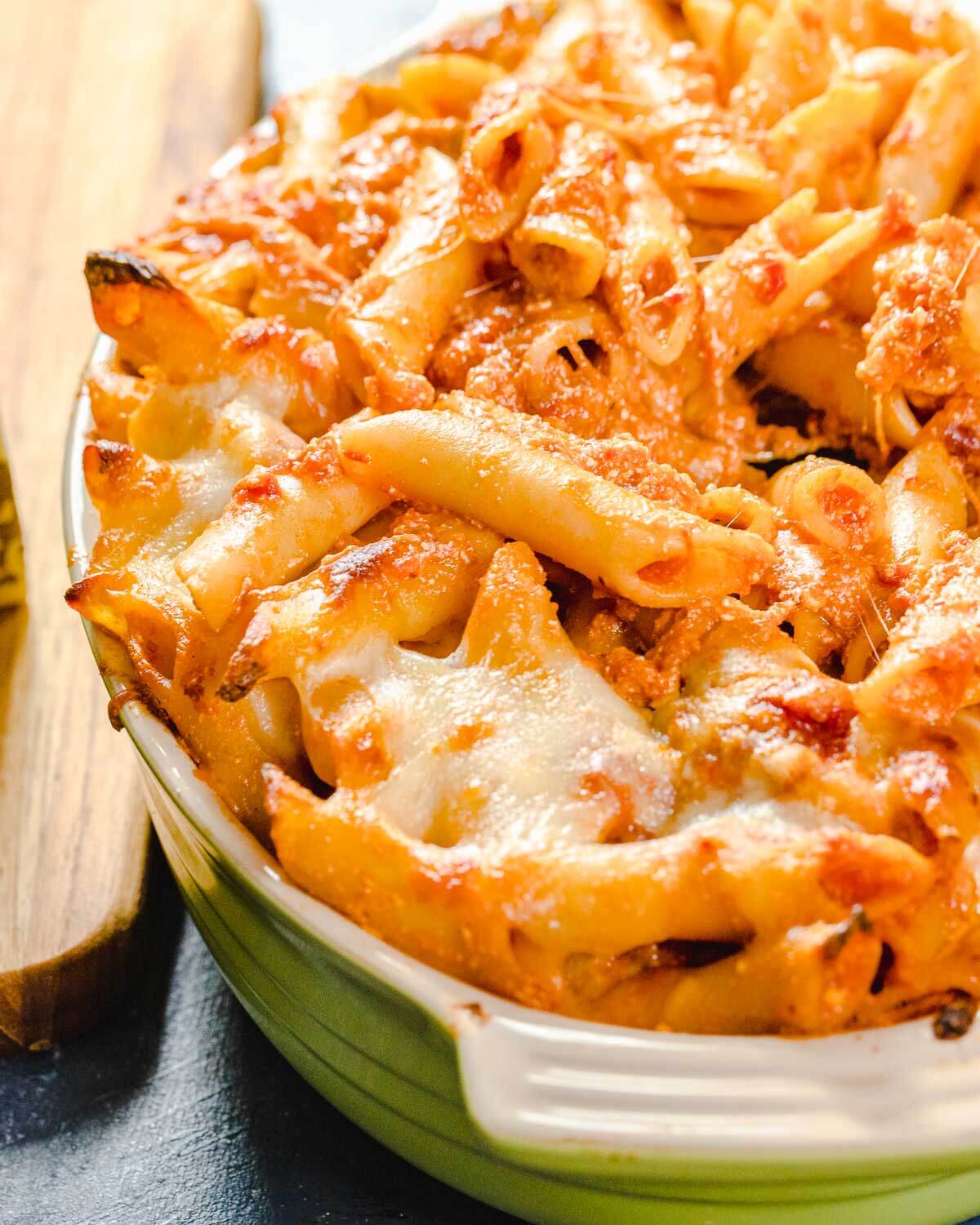 Close up shot of baked ziti.