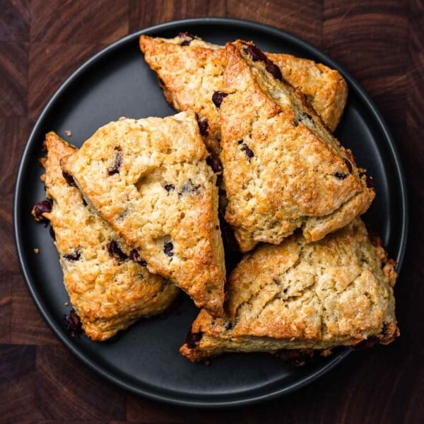 Chocolate chip scones recipe featured image.