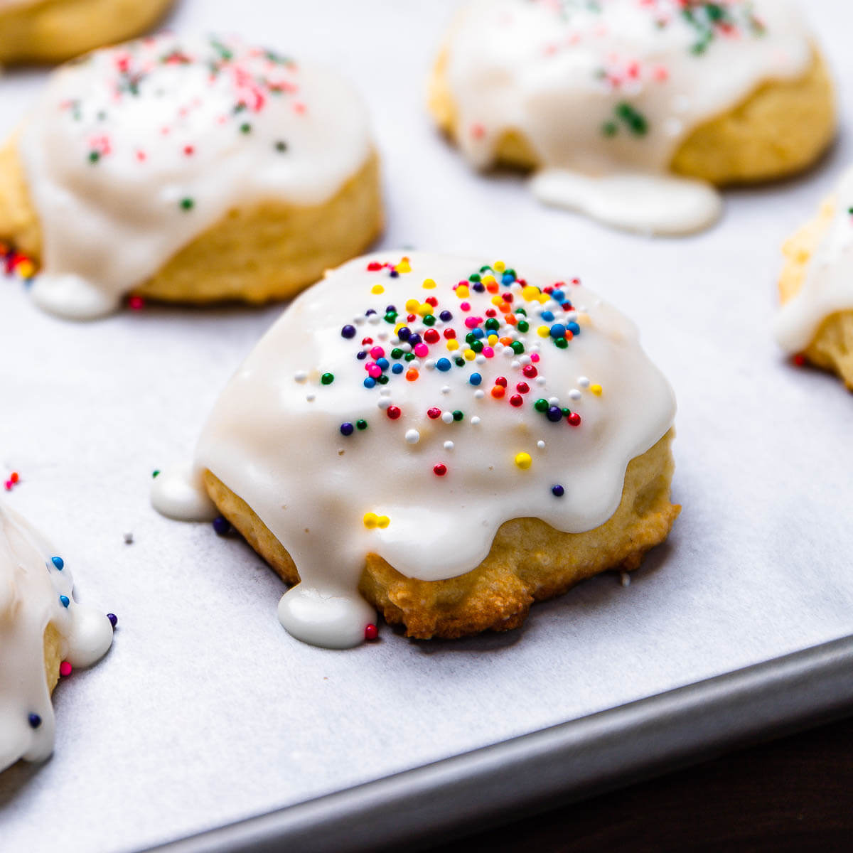 Lemon ricotta cookies featured image.