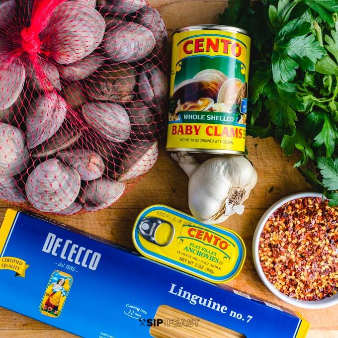 Linguine alla vongole ingredients.