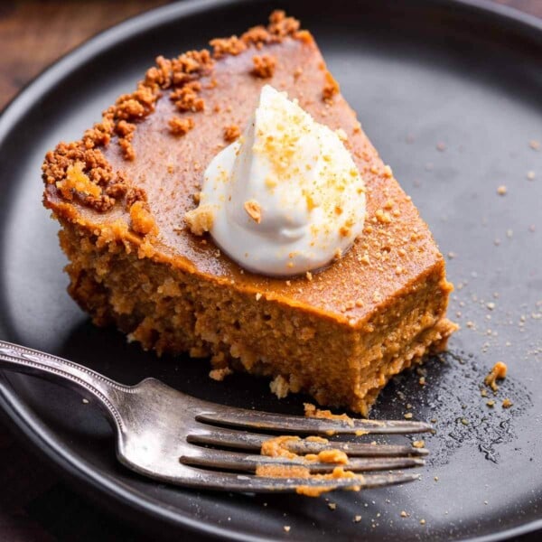 Pumpkin pie featured image.