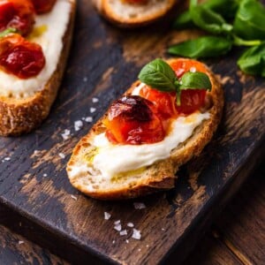 Ricotta roasted cherry tomato crostini featured image.